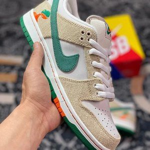 Mens Dunk SB Low"Phantom and Malachite" sneakers
